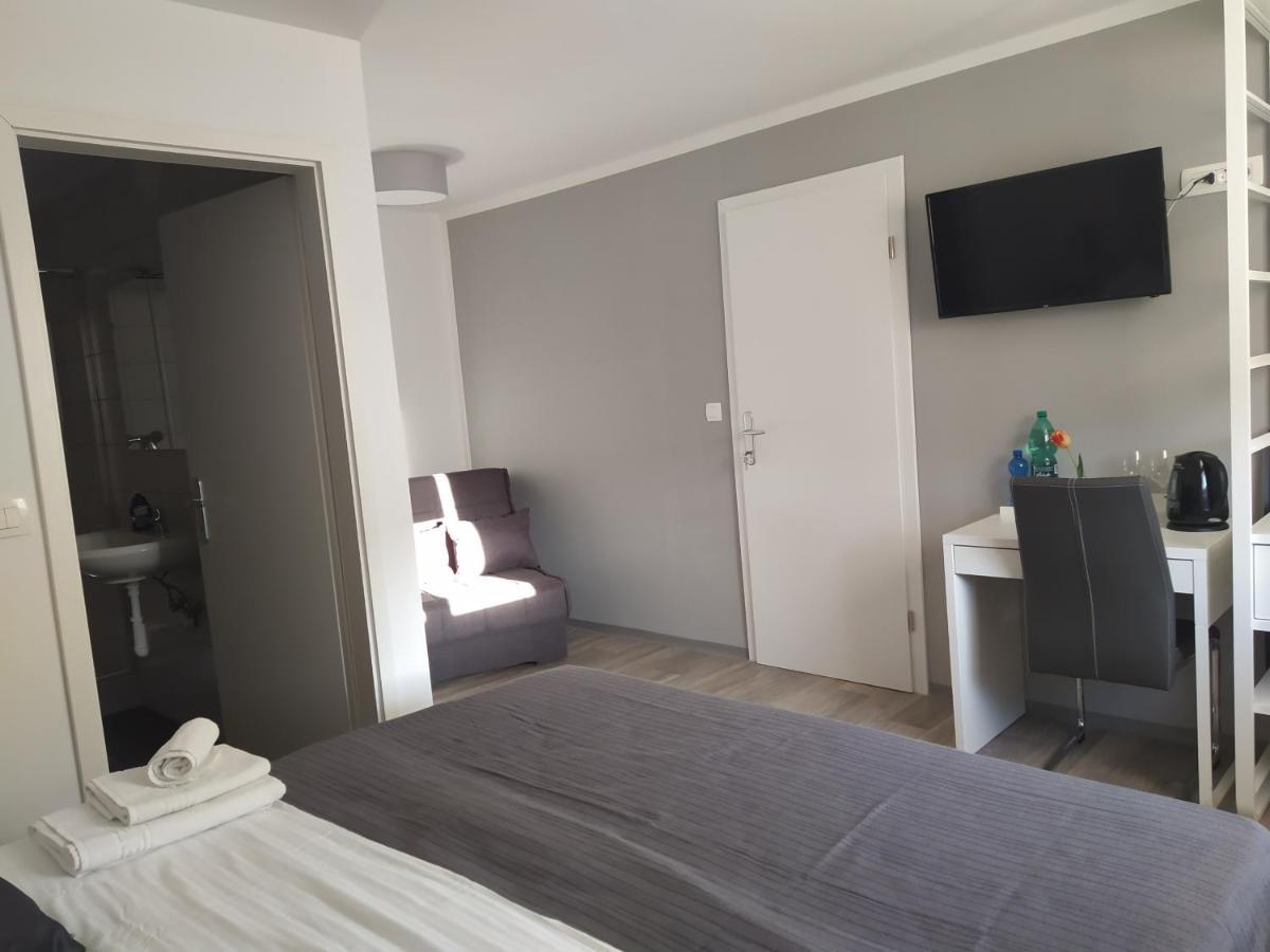 Apartment Trubarjeva33, Near Ljubljana, Free Parking Velike Lasce Dış mekan fotoğraf