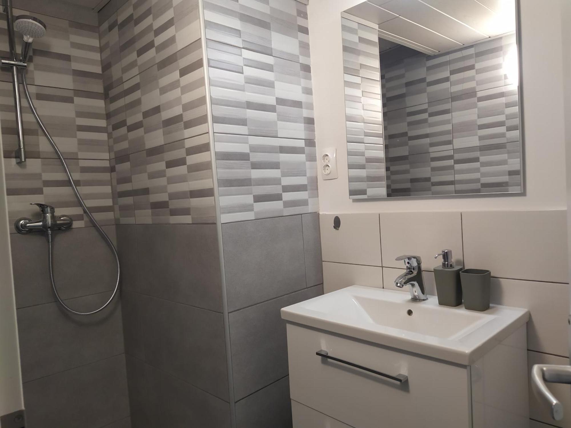 Apartment Trubarjeva33, Near Ljubljana, Free Parking Velike Lasce Oda fotoğraf